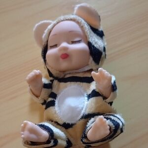 Adorable Tiger Striped Pajama Set Plush Baby Doll New.